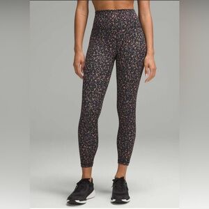 LULULEMON NWT Wunder Train High-Rise Tight 25"